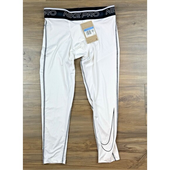 Nike Pro Dri Fit 3/4 Compression Tights NWT Size M Mens White Tights $32MSRP - Picture 1 of 4